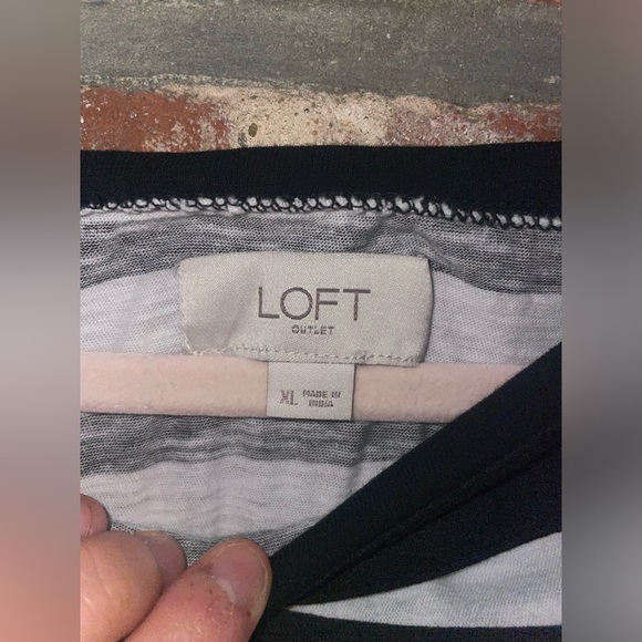 LOFT Navy & White Striped Shirt with Navy Bow Siz xl - Picture 4 of 4